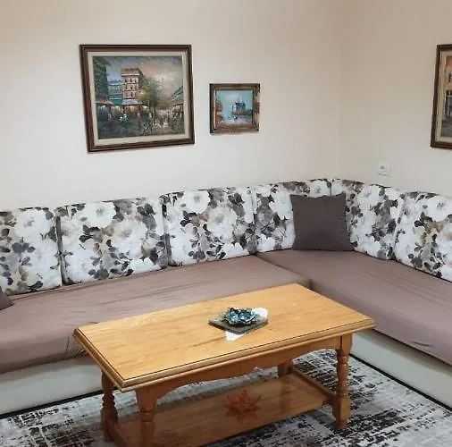 Valentina's Tirana