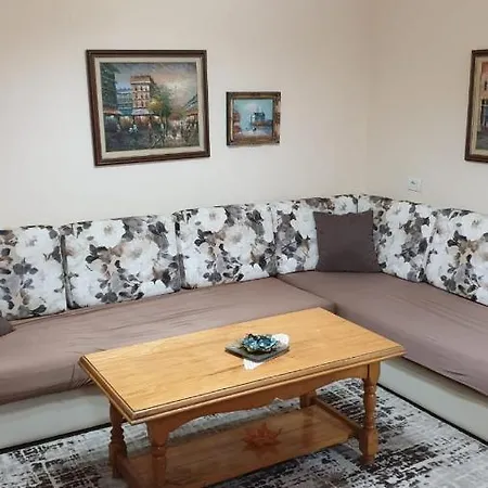 Valentina's تيرانا